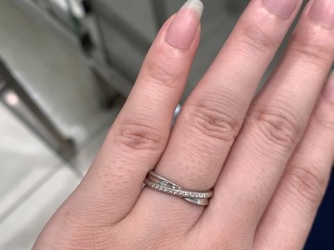 【CHARMY(チャーミー)の口コミ】 デザインは1番の決め手となりました。金額は予算より高かったのですが、色…