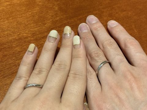 【TRECENTI(トレセンテ)の口コミ】 ストレートで指馴染みがよく、ダイヤがななめに入っているデザインを気に…