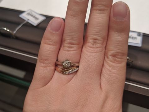 【アイプリモ(I-PRIMO)の口コミ】 デザインはとても特徴的で個人的には好みでした。元々華奢なデザインは好…