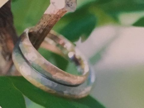 【NIESSING(ニーシング)の口コミ】 鍛造であったこと。
鍛造リングのブランドの中でも 海外ブランドながらに…