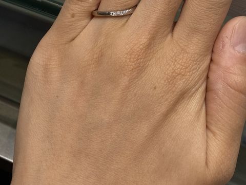 【アイプリモ(I-PRIMO)の口コミ】 この指輪は男女でペアつけることにより意味があるそうで、とても人気なデ…