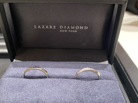 【ラザール ダイヤモンド(LAZARE DIAMOND)の口コミ】 ダイヤの輝きが素敵だった為。
つけていても違和感のない着け心地がすごく…