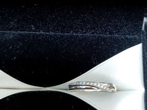 【エクセルコダイヤモンド(EXELCO DIAMOND)の口コミ】 ハーフエタニティタイプの結婚指輪がいいなと漠然と思っていましたか、ダ…
