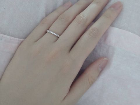 【アイプリモ(I-PRIMO)の口コミ】 婚約期間で着用が終わってしまうのは勿体ないので、結婚指輪と重ねづけを…