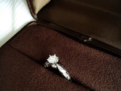 【Wailea(ワイレア)の口コミ】 フラを習っている私の為にハワイアンジュエリーを選んでくれたそうです。
…