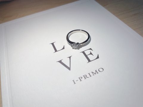 【アイプリモ(I-PRIMO)の口コミ】 デザインがすごく良かったです。また、結婚指輪と婚約指輪を重ね付けした…