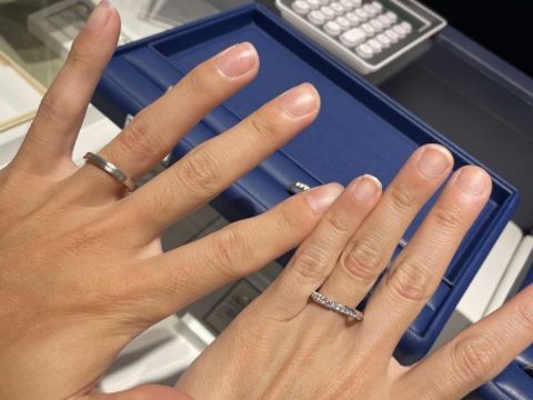 【銀座ダイヤモンドシライシの口コミ】 指輪の種類が多く、デザインの本を見せていただきましたが、それではあま…