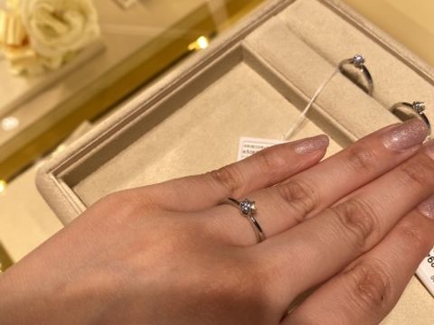 【ギンザタナカブライダル(GINZA TANAKA BRIDAL)の口コミ】 指輪のデザインにもよりますが、概ね0.18カラットからダイヤモンドを選べ…