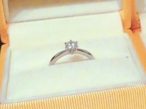 【ケイウノ ブライダル(K.UNO BRIDAL)の口コミ】 祖母の形見の指輪をリメイクして婚約指輪にしたくて、お店を探していまし…