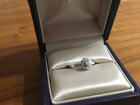 【agete(アガット)の口コミ】 指が太いのがコンプレックスで婚約指輪自体購入する予定はありませんでし…