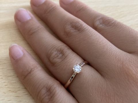 【鎌倉彫金工房の口コミ】 ピンクゴールドで、可愛いけど落ち着いた雰囲気で仕上げられました！
ウェ…