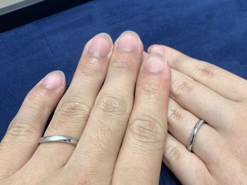 【アイプリモ(I-PRIMO)の口コミ】 男性側は真ん中に表面加工をすることでシンプルになりすぎないデザインで…