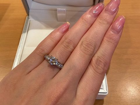【シャネル(CHANEL)の口コミ】 典型的なエンゲージリングのデザインをリクエストしておりプレゼントして…