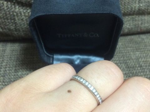 【ティファニー(Tiffany & Co.)の口コミ】 婚約指輪がティファニーセッティングだったため、重ねづけを意識しハーフ…