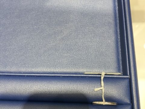 【銀座ダイヤモンドシライシの口コミ】 元々、細いラインの指輪が好きで、私が気に入った指輪は、デザインがとて…