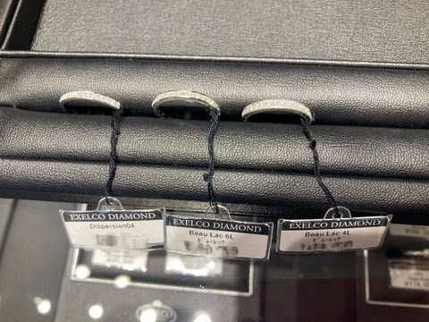 【エクセルコダイヤモンド(EXELCO DIAMOND)の口コミ】 ビューレック4lは側面のミル打ちが特徴的で、他社ブランドと比較してもこ…