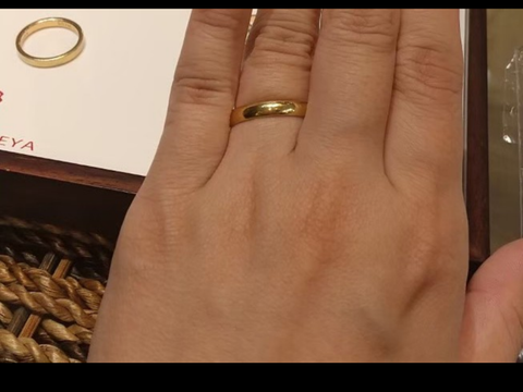 【杢目金屋(もくめがねや)の口コミ】 杢目金屋さんは、一つの柄で2つのリングを作成してくれるところに惹かれま…