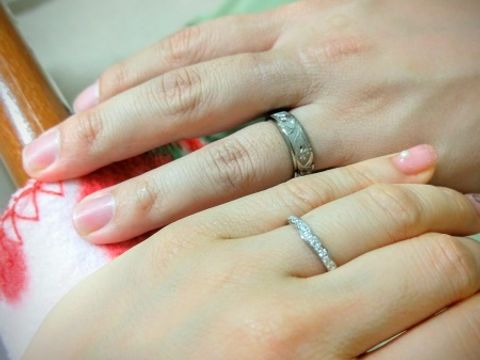 【俄(にわか)の口コミ】 婚約指輪も結婚指輪も両方！となると予算オーバーになるし、かといって予…