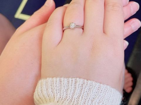 【TOMOE(トモエ)の口コミ】 いただいたものです。私の名前を冠したもので、つぼみのような台座がとて…