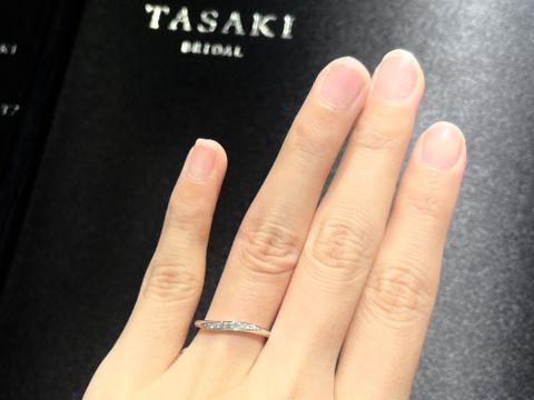 【TASAKI(タサキ)の口コミ】 指輪のデザイン:少しウェーブがかっていますが、そのウェーブがわざとらし…