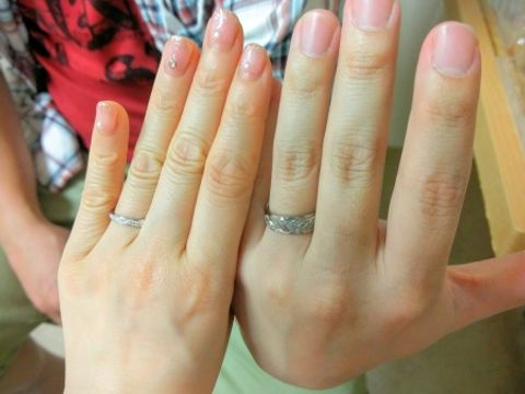 【俄(にわか)の口コミ】 僕は元々仕事でつけないので彼女の選んだ指輪のペアか、同じブランドの安…