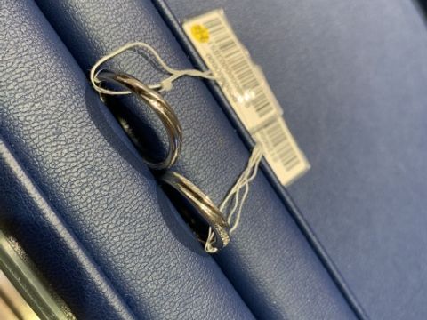 【銀座ダイヤモンドシライシの口コミ】 元々ウェーブの指輪がよいと思っていましたが、店員さんからのおすすめで…