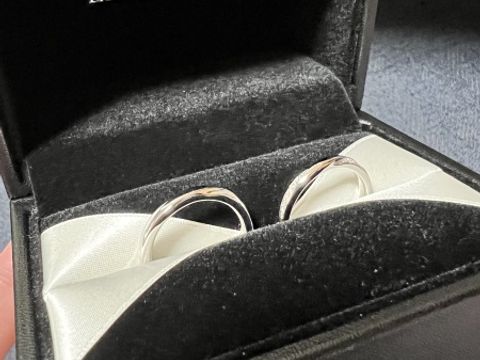 【エクセルコダイヤモンド(EXELCO DIAMOND)の口コミ】 一番重視したのはデザインです。鏡面仕上げの一部分をマット仕上げにして…