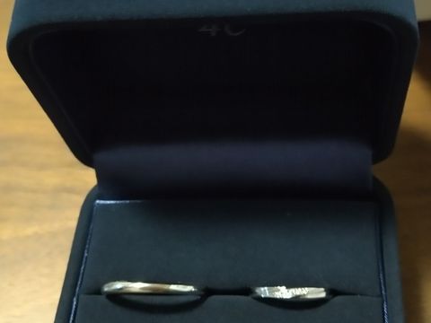 【4℃ BRIDAL(ヨンドシーブライダル)の口コミ】 色々着けさせて貰って、悩みまくって最終的にこれだって思ったものにしま…