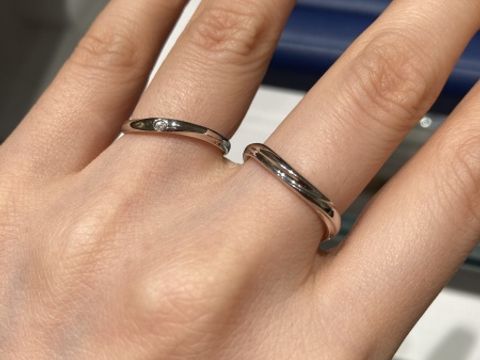 【銀座ダイヤモンドシライシの口コミ】 ダイヤ使いが巧みです。元はダイヤ無しで考えておりましたが、銀座ダイヤ…