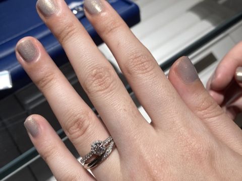 【銀座ダイヤモンドシライシの口コミ】 長く着用することを考えたときに、飽きないようなデザインを選ぼうと考え…