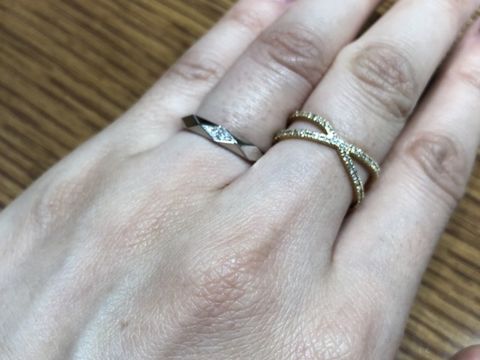 【ブシュロン(BOUCHERON)の口コミ】 シンプルなリングは、2人らしくないなと思いデザイン性があり、結婚指輪ら…