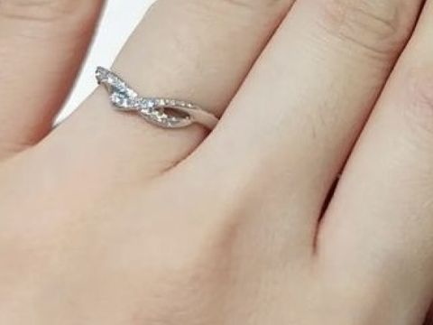 【アイプリモ(I-PRIMO)の口コミ】 アチプリモさんはブライダル専門ジュエリーショップなので、デザインが本…