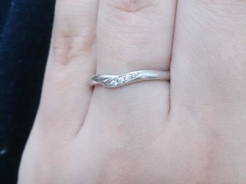 【アイプリモ(I-PRIMO)の口コミ】 結婚指輪は毎日着けるものなのでシンプルなデザインのものを探していまし…
