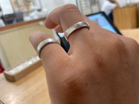 【ついぶ工房の口コミ】 作成したい指輪のイメージを言葉や写真で伝えたところ、店員さんがシルバ…
