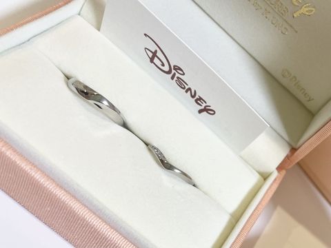 【ケイウノ ブライダル(K.UNO BRIDAL)の口コミ】 指が綺麗に見えるデザインと、少し個性的なデザインの指輪にしたかったた…