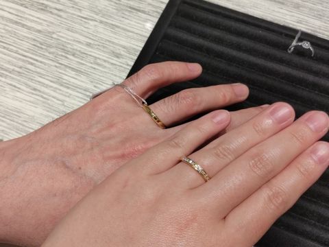 【TRECENTI(トレセンテ)の口コミ】 ゴールド素材の結婚指輪です。男性用はシンプルなゴールドリング！女性用…