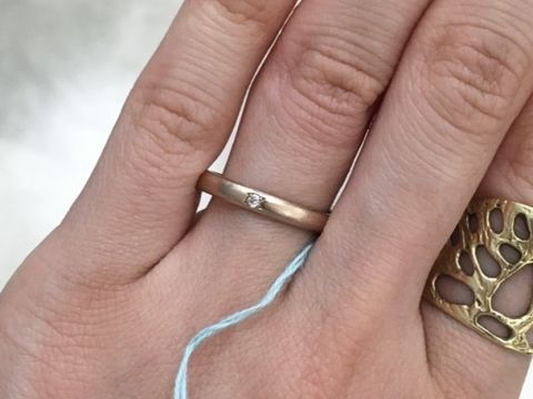 【SIENAROSE(シエナロゼ)の口コミ】 シンプルでおしゃれなデザインが多いです。 
他のお店と違う点は、丸みが…