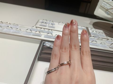 【アイプリモ(I-PRIMO)の口コミ】 中心がピンクゴールドになっており、手元になじむデザインです。特に中心…