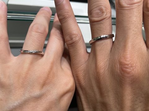 【アイプリモ(I-PRIMO)の口コミ】 彼と来店し、お互いに似合う指輪を選び合いました。いろいろなデザインの…