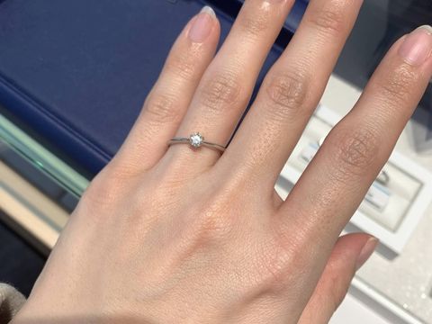 【銀座ダイヤモンドシライシの口コミ】 ストレート型、立て爪、6本爪、ダイヤモンド1石の指輪を探していました。
…