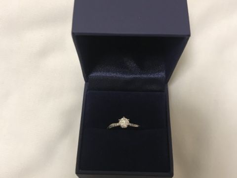 【BIJOUPIKO(ビジュピコ)の口コミ】 パートナーが購入してくれました。サプライズだったので、購入した時は知…