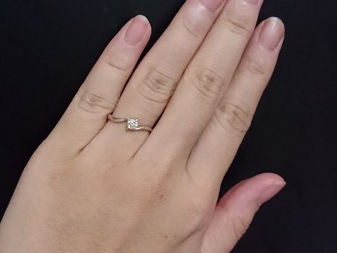 【じゅわいよ・くちゅーる・マキの口コミ】 指がきれいに見えるところがお気に入りです。どちらかというと指は太いし…