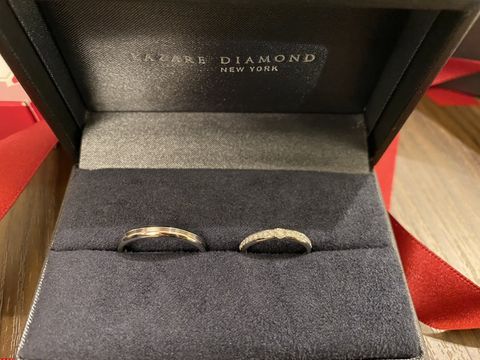 【ラザール ダイヤモンド(LAZARE DIAMOND)の口コミ】 男性用はシンプルで主張が強すぎないもの、女性用はハーフエタニティのペ…