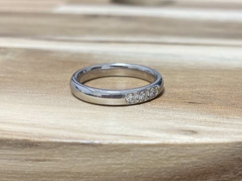 【ラザール ダイヤモンド(LAZARE DIAMOND)の口コミ】 婚約指輪の際は散々悩んだのですが、婚約指輪をこちらで購入したため、結…