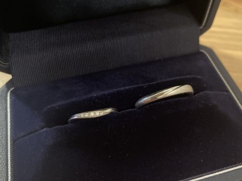 【銀座ダイヤモンドシライシの口コミ】 ずっと王道のストレート・ダイヤ無しの結婚指輪に憧れがありましたが、実…
