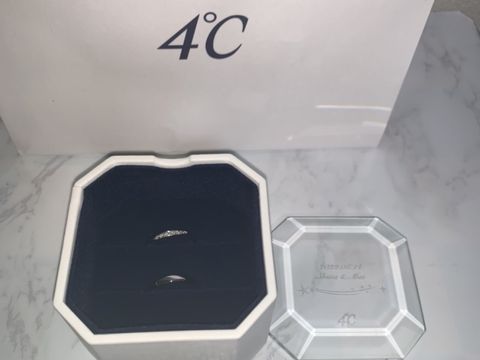 【4℃ BRIDAL(ヨンドシーブライダル)の口コミ】 あらかじめ気に入ったデザインの指輪があり、それを考えていましたが最終…