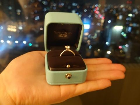 【ティファニー(Tiffany & Co.)の口コミ】 彼が選んだのですが、シンプルなものが良いとの、またティファニーカット…