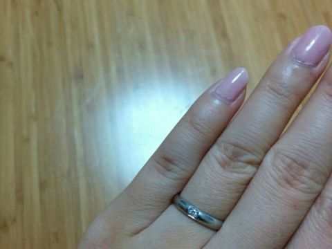 【カルティエ(Cartier)の口コミ】 おばあちゃんになっても付けられるように、
シンプルなデザインにしました…