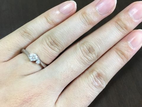 【4℃ BRIDAL(ヨンドシーブライダル)の口コミ】 ほとんど初めての本格的なジュエリーでしたので、せっかくいただくならし…