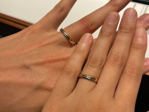 【銀座ダイヤモンドシライシの口コミ】 デザイン:新郎がプラチナとイエローゴールド、新婦がプラチナとピンクゴー…